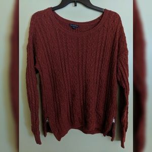 American Eagle sweater